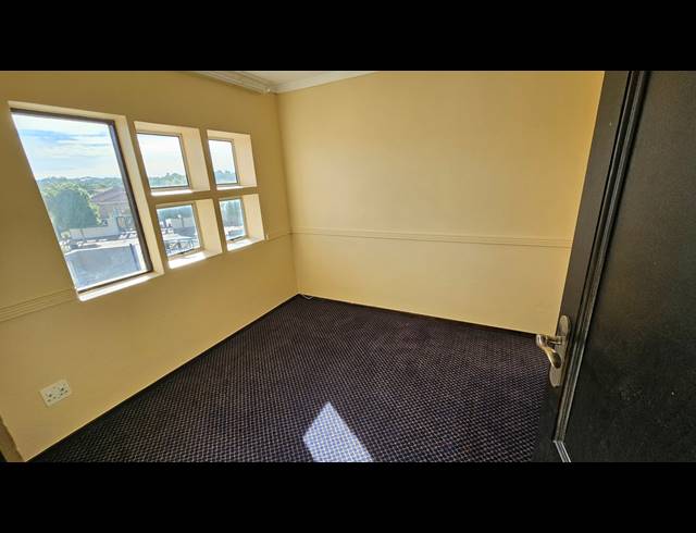 3 BEDROOM HOUSE FOR SALE IN SERALA VIEW